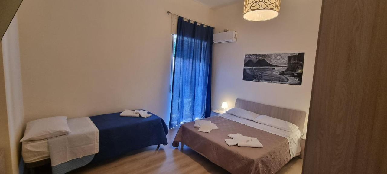 Keira House Napoli Hotel Ngoại thất bức ảnh