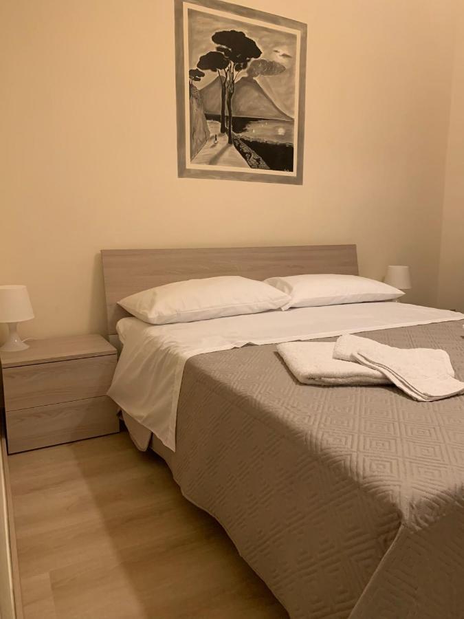 Keira House Napoli Hotel Ngoại thất bức ảnh