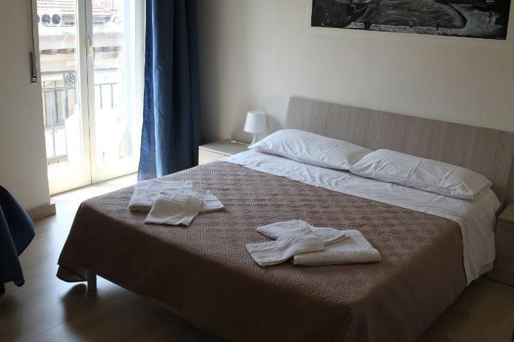 Keira House Napoli Hotel Ngoại thất bức ảnh