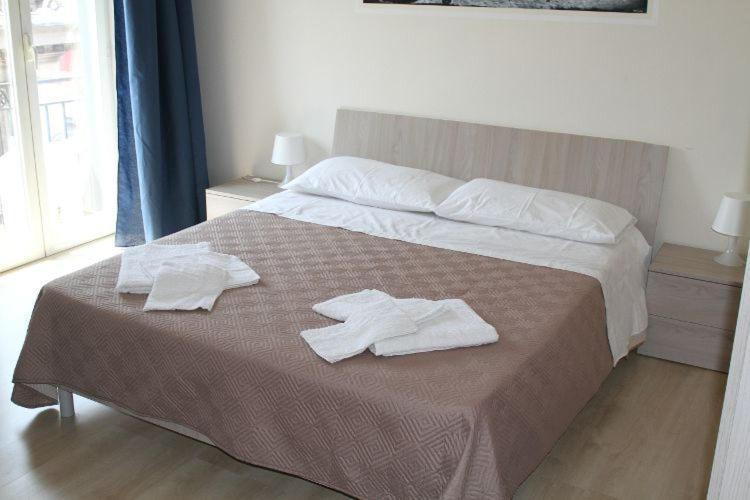 Keira House Napoli Hotel Ngoại thất bức ảnh